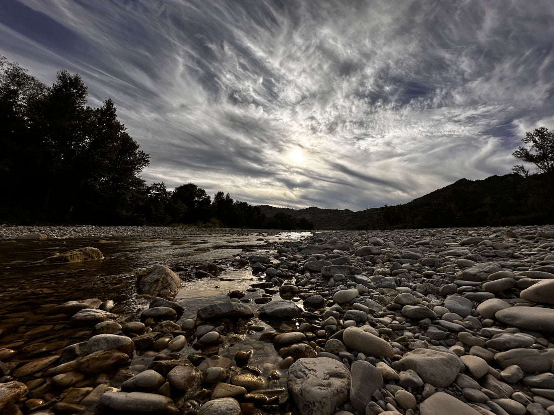 Il fiume Marecchia nel paesaggio della Valmarecchia fotografia di Federico Colicchio