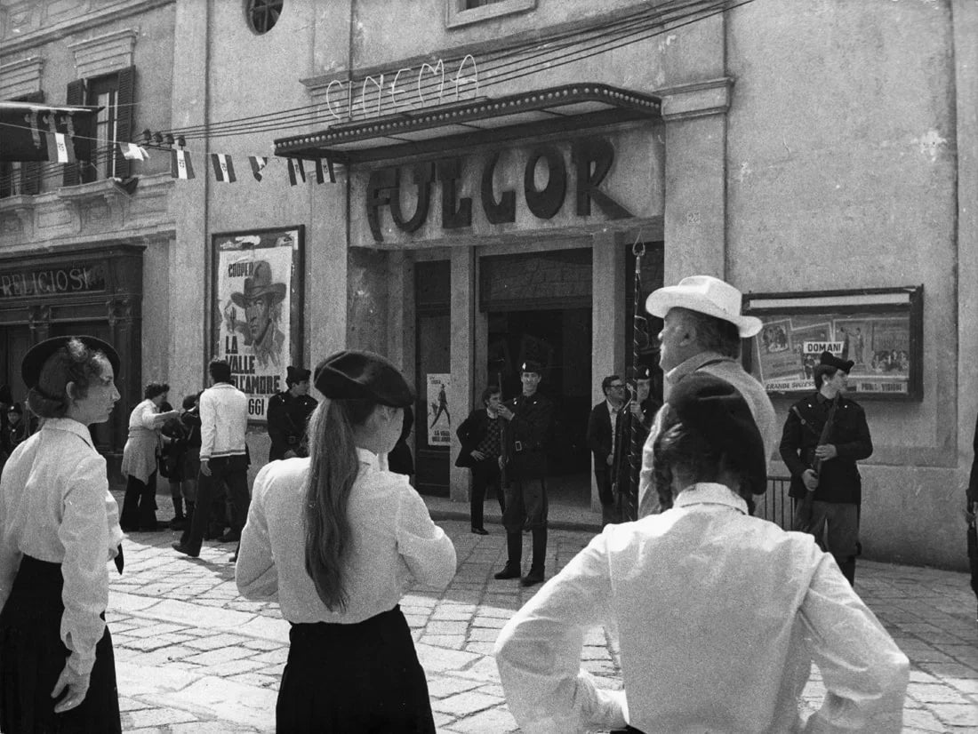 Sulle tracce della Rimini di Fellini di Tommaso Panozzo, Panozzo Editore